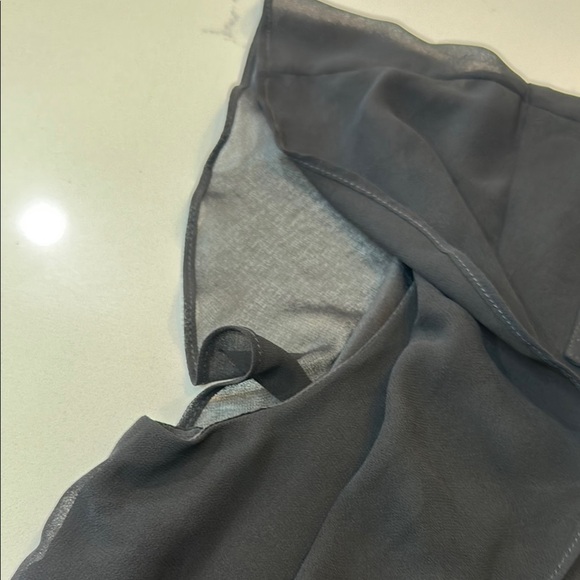 NWT Calvin  Klein Black Ruffled Notched Collar Blouse - Picture 7 of 10